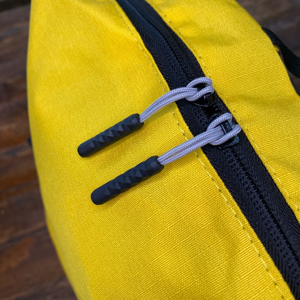 Small & Simple Very Lightweight Backpack Bag for Student & Commuter - Picture 6 of 10